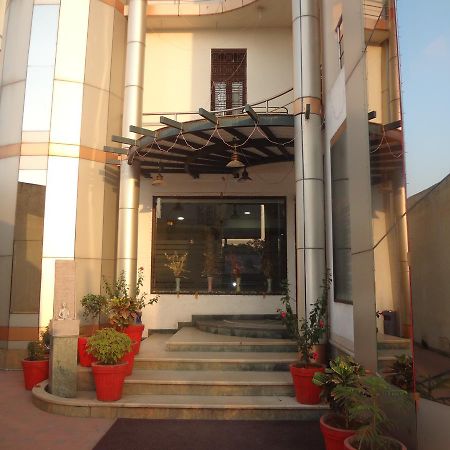 Hotel Airport Residency Ахмедабад Екстер'єр фото