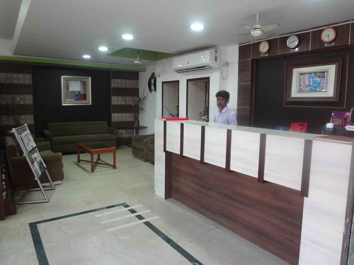 Hotel Airport Residency Ахмедабад Екстер'єр фото
