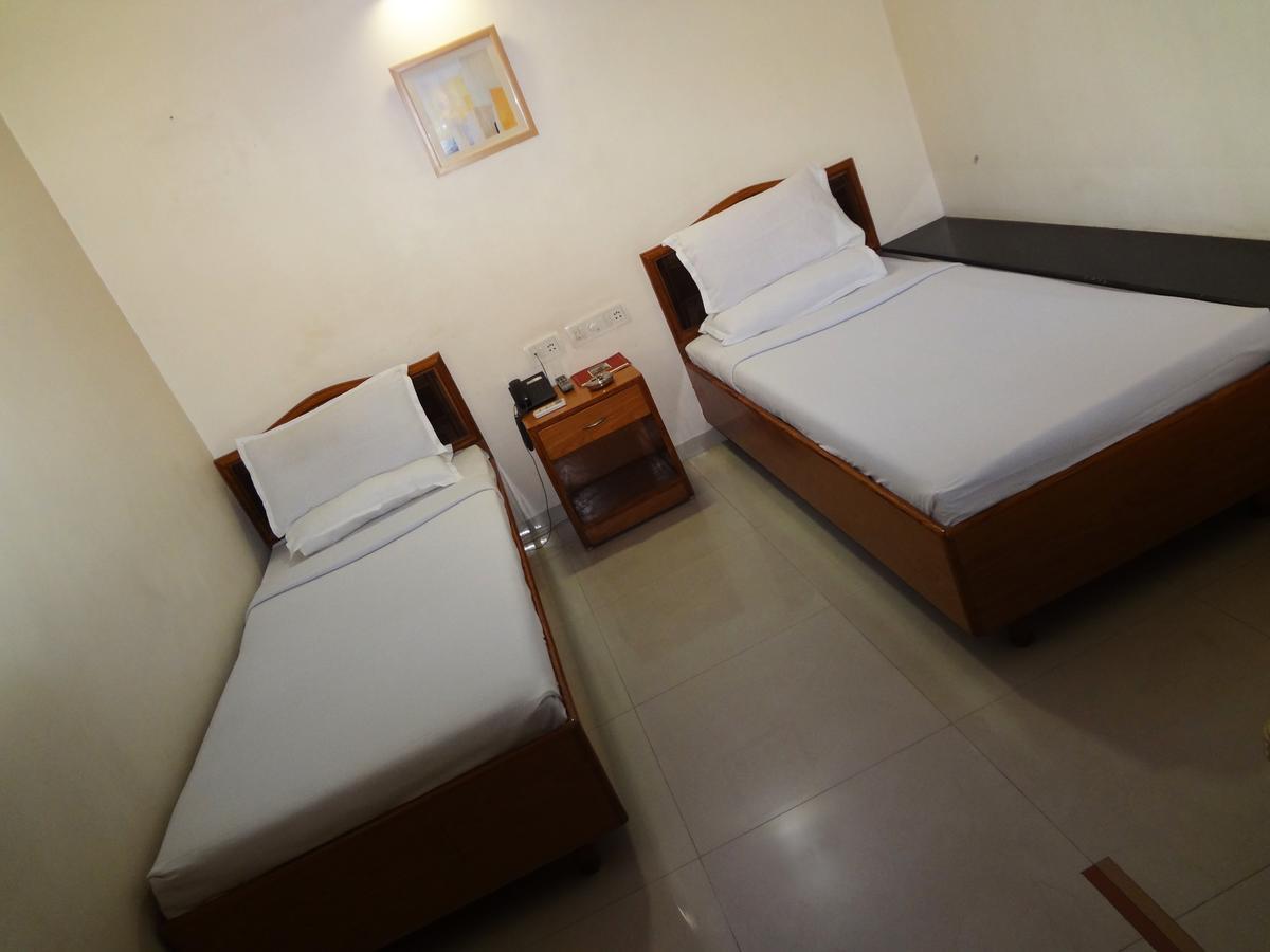 Hotel Airport Residency Ахмедабад Екстер'єр фото